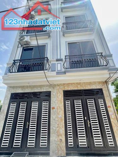 🌟 CHÍNH CHỦ  GỬI BÁN NHÀ 4 TẦNG SIÊU ĐẸP – CÁCH BẾN XE YÊN NGHĨA CHỈ 300M – Ô TÔ VÀO NHÀ
