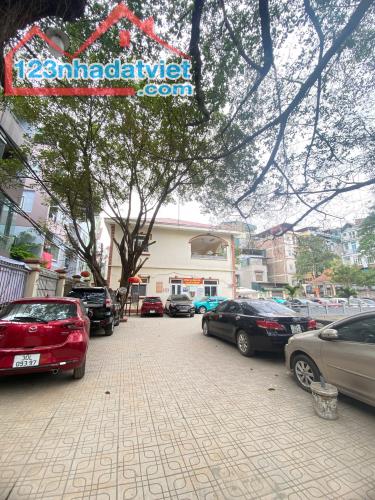 Cần bán gấp nhà Lĩnh Nam 45m, 5 tầng, mặt tiền 4.5m, giá 7  tỷ bé.
