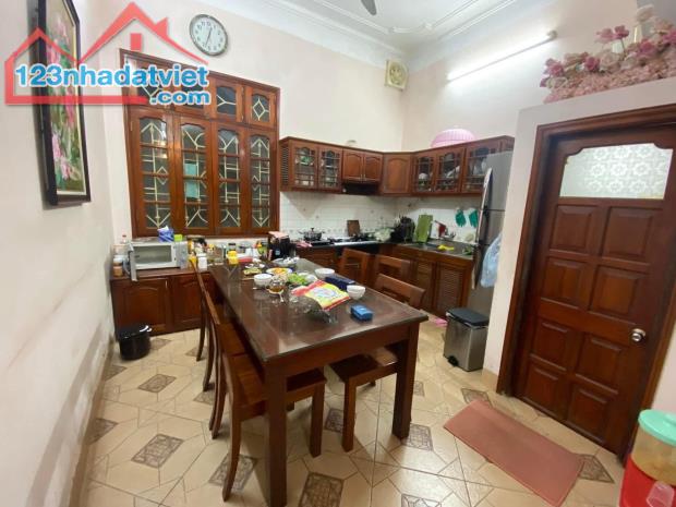 Ngõ Chợ Khâm Thiên. Đống Đa. 50m2, 4 Tầng, 4m Mặt Tiền, Giá 9 Tỷ - 5