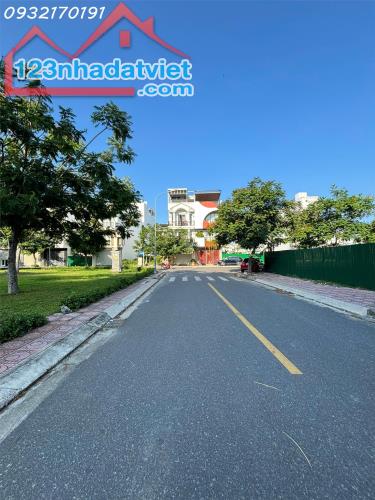 Hàng ĐỘC- 2 mặt tiền trước sau view Vành đai 2- KĐT Hà Quang 1-CHỈ 7,5 tỷ- LÔ DUY NHẤT Ở - 4