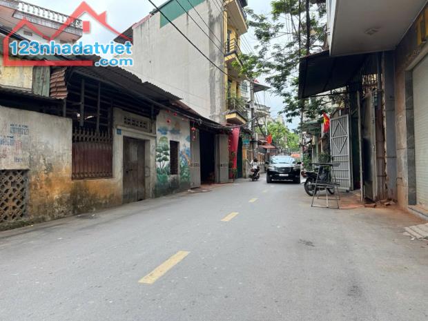 🔥🔥 HÀNG NÓNG KHÉT KHU PHỐ ĐỒNG KỴ - TỪ SƠN - BẮC NINH  🏡🏡 DIỆN TÍCH 71m : MT 5,96 = hậ