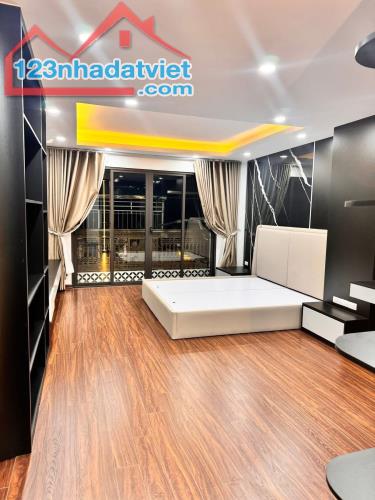 CHỦ NHÀ CẦN BÁN GẤP . SIÊU PHẨM NHÀ BÁT KHỐI - NGÕ GẦN ĐƯỜNG  THÔNG THOÁNG , KHU  VĂN MINH - 1