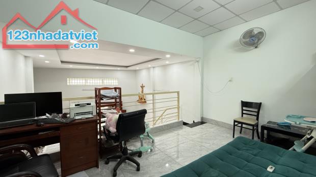 NGON NÈ, Bán Nhà HXH tránh Nguyễn Duy Cung, 76m2, 6 tỷ TL 0964364745 - 3
