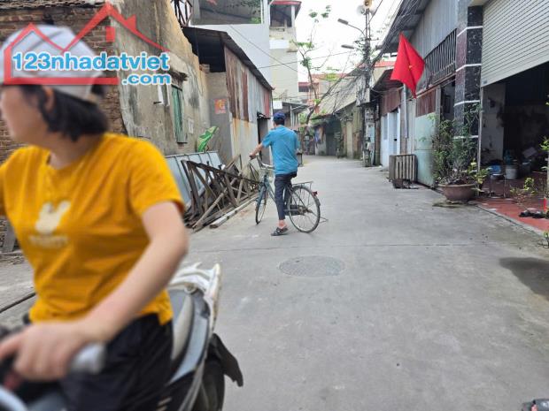 Đất nền 90m2, mặt tiền 5m, ngõ rộng 7m,
 cực kỳ phù hợp cho việc xây dựng nhà ở hoặc kinh - 3