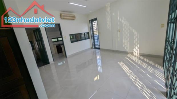 Nhà Đẹp Q7 Nam Long Phú Thuận DT116m2 4 Tầng - 2