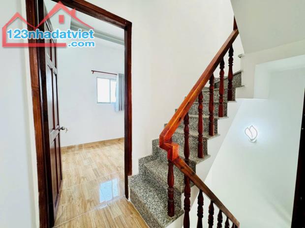 NHÀ 3PN HẺM 5M,  THẠNH LỘC, QUẬN 12 – GẦN CAO ĐẲNG ĐIỆN LỰC - 4