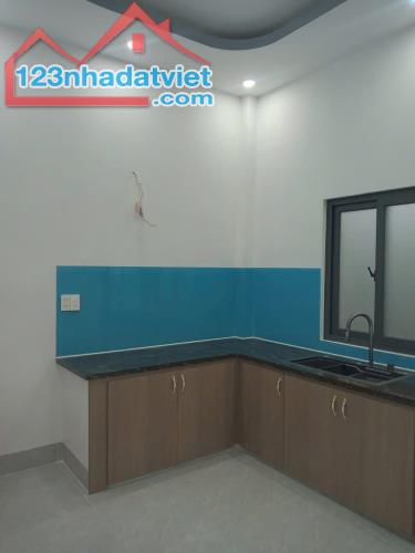 Chủ cần tiền bán gấp nhà ở Tiền Lân, Hóc Môn - Giá 730 Triệu - Sổ Hồng Riêng - 3
