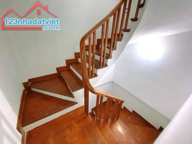 BÁN NHÀ ĐƯỜNG LÁNG, ĐỐNG ĐA, HÀ NỘI SỔ 18M² XÂY 5 TẦNG, TỪ TẦNG 2 LÀ 24M², GIÁ 5.7 TỶ. - 4