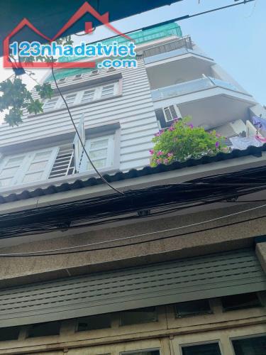 Chưa bao giờ thấy căn nhà rẻ như thế này - Nhà Quận 10 - Ngang 6,3m