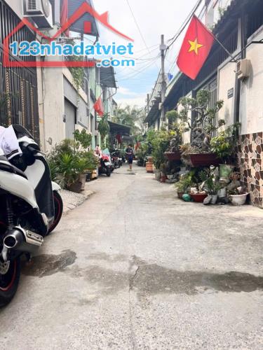 💝Nhà 3 tầng đường THẠNH LỘC 12, phường THẠNH LỘC, Q12, DT 52m2(4.3mx12m)💲4.45tỷ ✅ Nhà 3 - 4