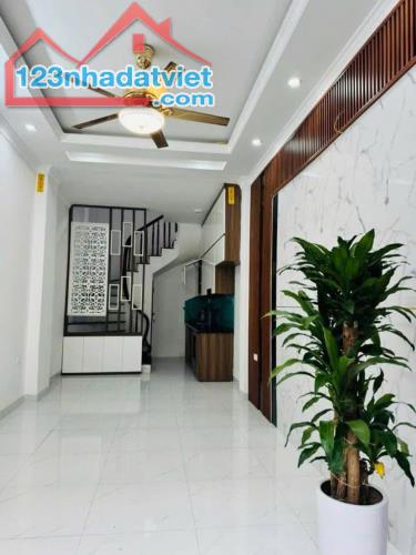 Bán nhà Biên Giang quận Hà Đông. 5 tầng lô góc, ô tô đỗ cửa, giá 3.5 tỷ - 1