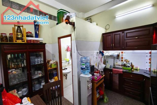 Bán nhà hẻm xe hơi, Thạch Lam, Tân Phú, 56 m² (4m x 14m), 4 tầng - Giá 8.69 tỷ TL - 2