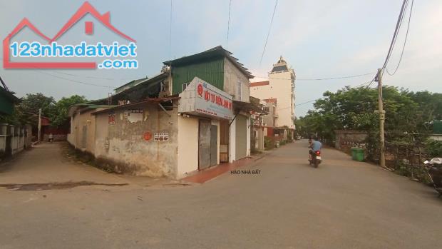 BÁN ĐẤT XUÂN LÂM, THUẬN THÀNH. 55M2 * MT 4,8M * 2,5 TỶ. LÔ GÓC, ĐƯỜNG Ô TÔ.