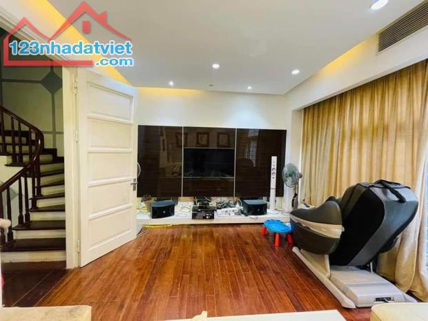 BÁN NHÀ PHỐ NGUYỄN KHÁNH TOÀN CẦU GIẤY - 76M2 - Ô TÔ - GẦN PHỐ - KINH DOANH SẦM UẤT. - 1