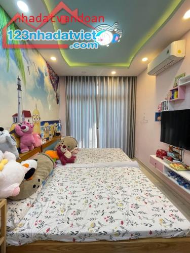 NGAY KHU KINH DOANH SẦM UẤT TÂN BÌNH, SÁT LẠC LONG QUÂN, PHẠM PHÚ THỨ, P.11 - CHỈ 10 TỶ - 2