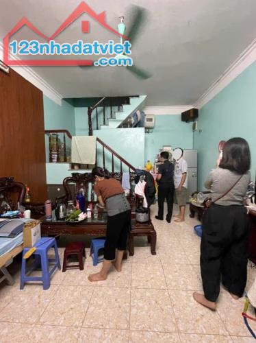BÁN NHÀ TRƯƠNG ĐỊNH, HAI BÀ TRƯNG, NGÕ NÔNG, GẦN PHỐ Ô TÔ TRÁNH, 45M2, 8.8TỶ(CTL)