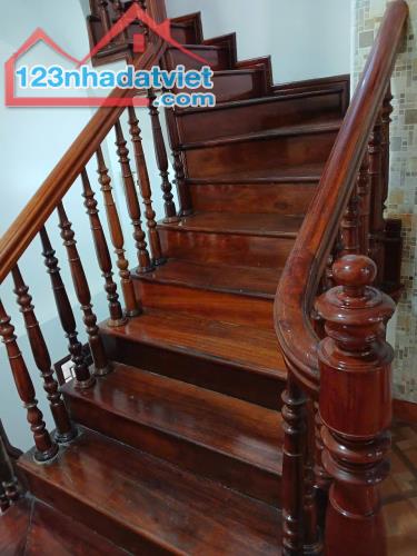 Cho thuê nhà riêng nguyên căn Phố Yên Hoà, 5 tầng x 39m2, 3 ngủ, KD onl, văn phòng, ở gđ - 3