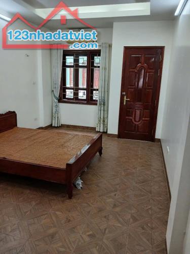 Cho thuê nhà riêng nguyên căn Phố Yên Hoà, 5 tầng x 39m2, 3 ngủ, KD onl, văn phòng, ở gđ - 4