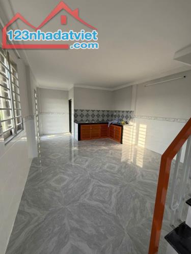 ✅⏩BÁN ĐẤT 245M TẶNG NHÀ LẦU 2/ NGUYỄN THỊ THẢNH,THỚI TAM THÔN ,HÓC MÔN - 4