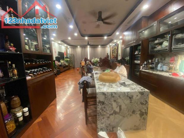 Bán nhà mặt phố Nam Đồng, Đống Đa 100m2, 8 tầng, mặt tiền 6.8m có hầm kinh doanh - 3