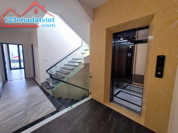 Nhà Phân lô 59m 6 Tầng- Vỉa hè Kinh Doanh  Thang máy - View Công Viên. Đường xe tải đua - 4