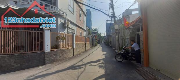 Biệt thự cũ 297m2, Gò Vấp, Hẻm to xe hơi vào tận sân, 2 tầng, giá tốt 21 tỷ TL - 4