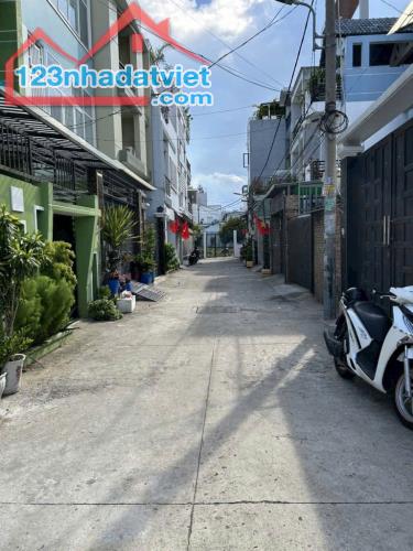 Bán nhà đẹp 2 tầng, Trần Xuân Soạn, Quận 7, 60m2, giá chỉ hơn 5 tỷ.