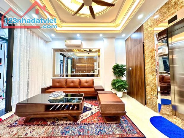Xuân Đỉnh,6Tầng thang máy,41m2 nở hậu, MT 5,2m,mới xây,5m ra ô tô tránh,Giá 10,5ty