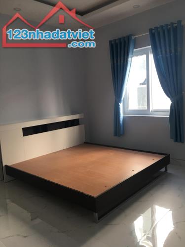 Cho thuê nhà KDC Valencia, Phú Hữu, Quận 9, DT 75m2, 4PN, nhà trống, giá tốt 12tr.tháng - 2