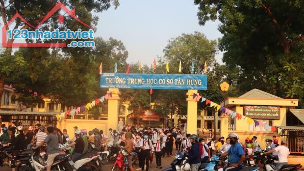 BÁN NHANH 840M2 ĐẤT THỔ CƯ GẦN ĐƯỜNG QL LỚN, SỔ RIÊNG. GIÁ 198TR - 1