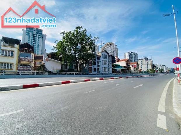 BÁN BT VÕ CHÍ CÔNG KHU Ở CỦA GIỚI SIÊU GIÀU VỊ TRÍ, MÔI TRƯỜNG AN SINH ĐẲNG CẤP