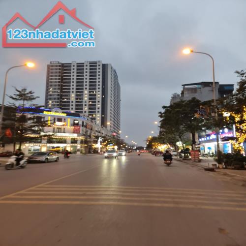 Trục chính chợ khu Ấp Đồn, khu công nghiệp Yên Phong, Bắc Ninh. 100m2 5 tỷ x. Lh