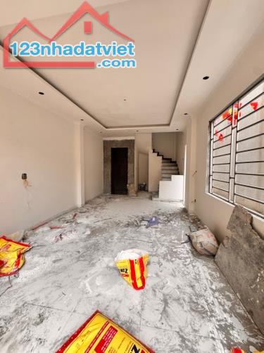 Nhà đẹp 5 Tầng Khu Vực Thượng Cát, Bắc Từ Liêm - Ngõ Thông - Bãi đỗ cạnh nhà!! - 1