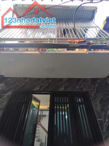 NHÀ NGUYỄN KHANG CẦU GIẤY, Ở LUÔN, NGÕ NÔNG, GẦN Ô TÔ , CHỈ 11 TỶ - 1
