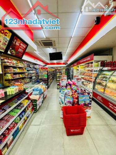 Bán nhà phân lô Trần Thái Tông Cầu Giấy khu văn phòng, 149m2 sổ đỏ, ô tô 2 chiều, 51 tỷ