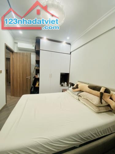 Bán Căn Hộ Chung Cư KĐT Nam Trung Yên DT 80m, Giá 5 Tỷ - 4