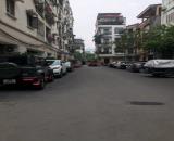 Trần Quốc Hoàn, Phân Lô, Ô tô , Kinh Doanh, 60m2, mt 5m , 18,9 tỷ