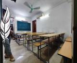 CHO THUÊ CĂN HỘ TẦNG 1 TẬP THỂ THÀNH CÔNG BA ĐÌNH, Ở LUÔN, Ô TÔ ĐỖ CỬA