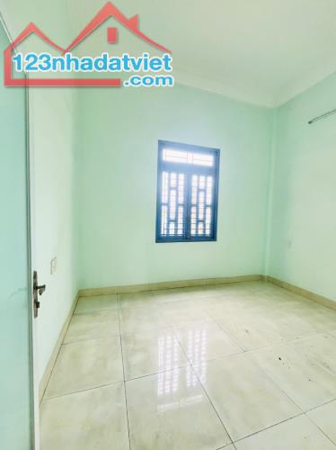 Siêu phẩm nhà 2 MT chợ Bà Điểm, 3T x 99m2 ,Giá chỉ 6.5 tỷ(TL) - 2