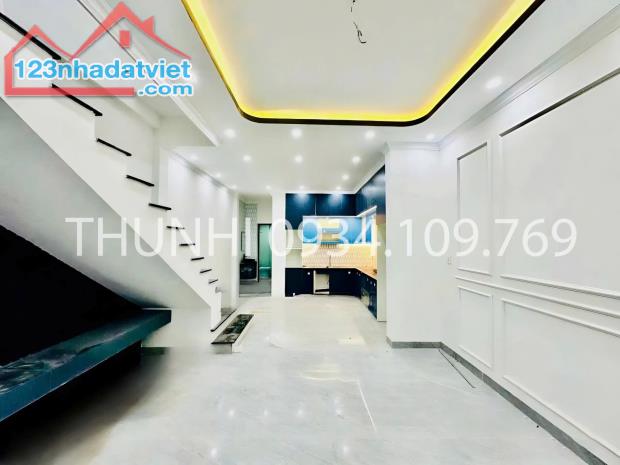 Nhà đẹp Đào Tấn vị trí đẹp giá chỉ 2.x tỷ - 1