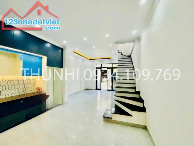Nhà đẹp Đào Tấn vị trí đẹp giá chỉ 2.x tỷ - 3