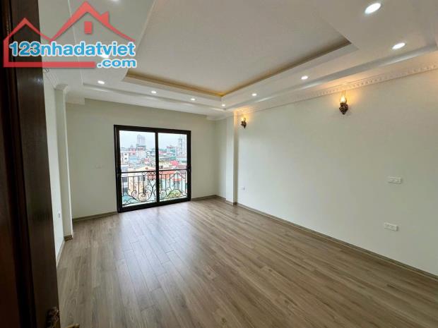 Bán nhà gần Ciputra - Shunshine - oto vào nhà - 7 tầng thang máy - nhà thoáng - ngõ thông - 5