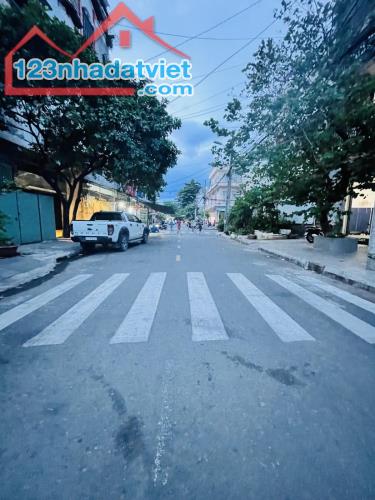 MẶT TIỀN KINH DOANH SẦM UẤT - TÂY THẠNH, TÂN PHÚ - NHÀ 4 TẦNG MỚI ĐẸP 52M2 - 1