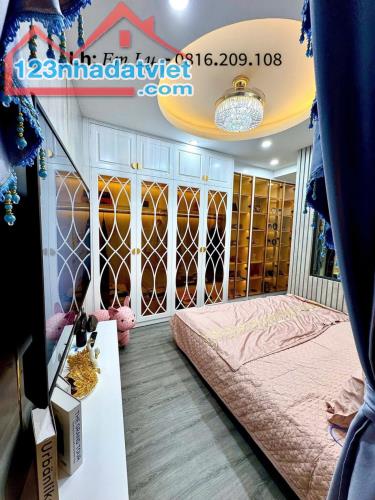 SIÊU PHẨM ĐỐNG ĐA - NHÀ ĐẸP KHÔNG TỲ VẾT - CÁCH PHỐ 50M - 4 TẦNG THANG MÁY XỊN SÒ Ặ - 2