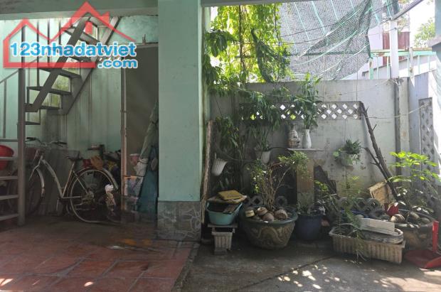 BÁN NHÀ 2 TẦNG + 150M2 NGANG KHỦNG 12M – HXH ĐƯỜNG 38, Q2 – GIÁ CHỈ 9,9TỶ - 1