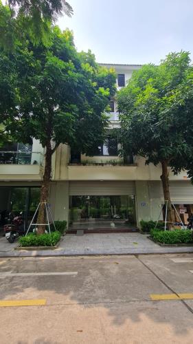 SIÊU HIẾM -MỘT NHÀ RA PHỐ -MẶT TIỀN TIÊU CHUẨN -KINH DOANH SẦM UẤT -PHAN ĐÌNH GIÓT HÀ ĐÔNG - 1