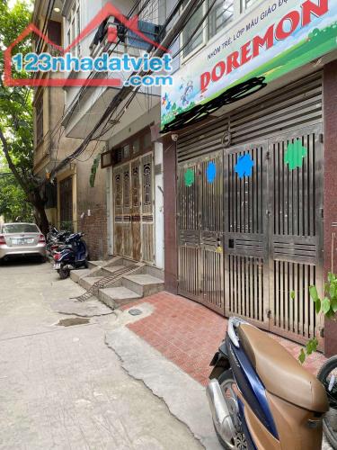 mình bán gấp căn nhà khu phân lô học viện cảnh sát cổ nhuế - 2