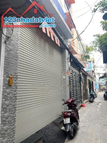 Nhà 2 tầng sát hẻm ô tô Hưng Phú P10 Q8 giá 4.8 tỷ
