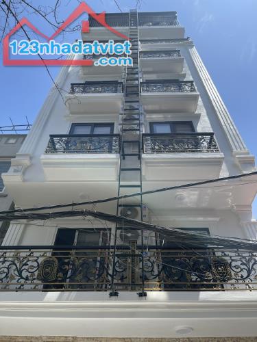 Bán Tòa Nhà Dịch Vụ Minh Khai 7 tầng, 102m2,Mt 6.5m, ô tô vào nhà.