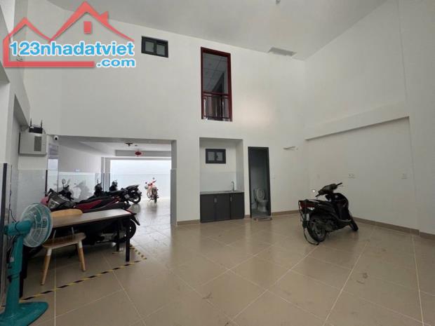 Bán nhà Phường 9 Tân Bình, Âu Cơ, sẵn CHDV 10 phòng thu 60tr/tháng, giá 14tỷ500